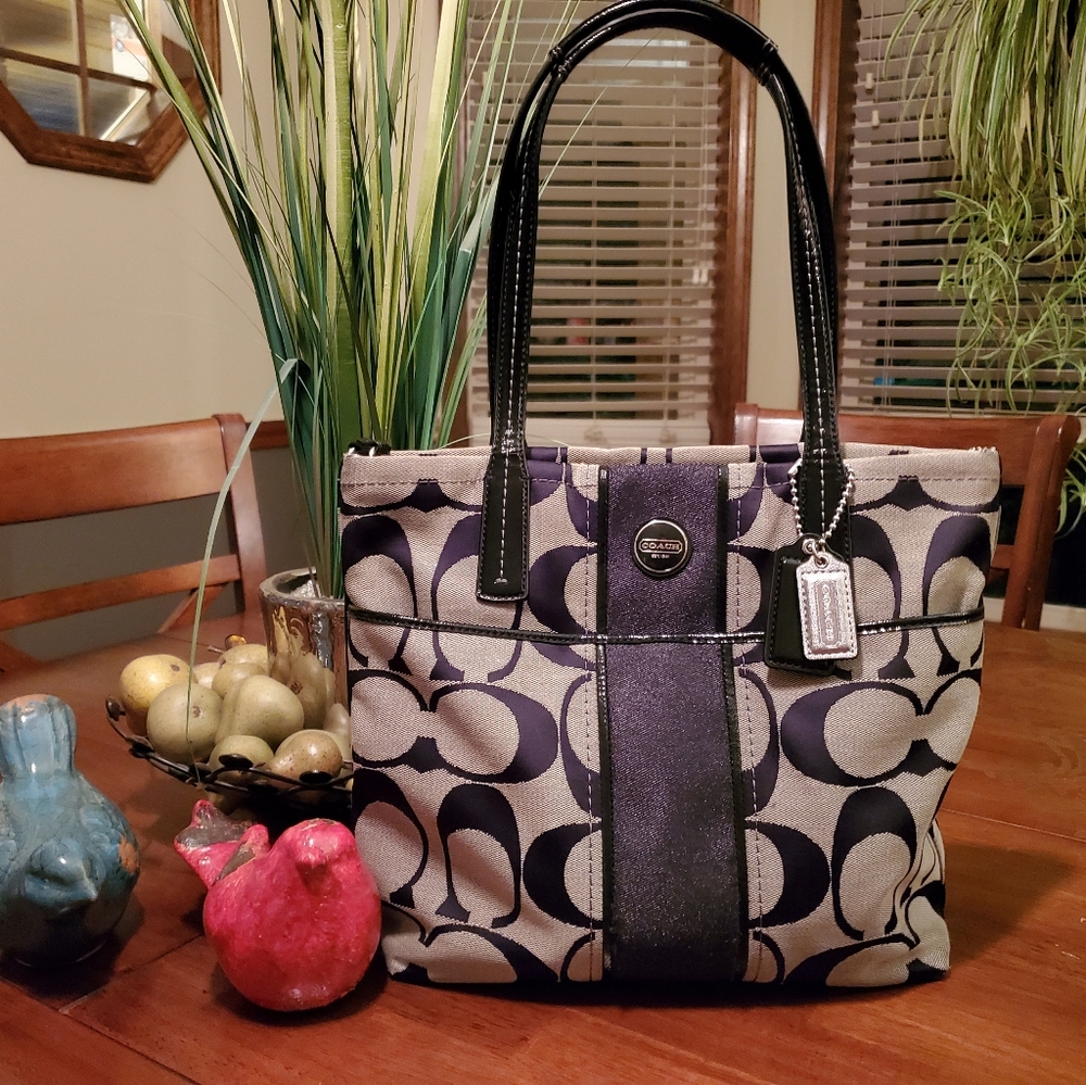 Coach Tote - Picture 2 of 2